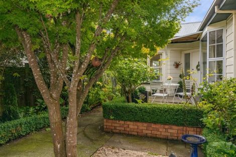 Photo of property in 17 Alpha Avenue, Strowan, Christchurch, 8052