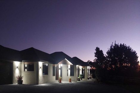 Photo of property in 94 Pohutukawa Drive, Levin, 5571