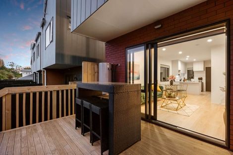Photo of property in 21 Toanga Place, Mount Wellington, Auckland, 1062