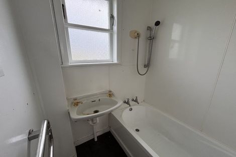 Photo of property in 47 Goldsmith Crescent, Levin, 5510