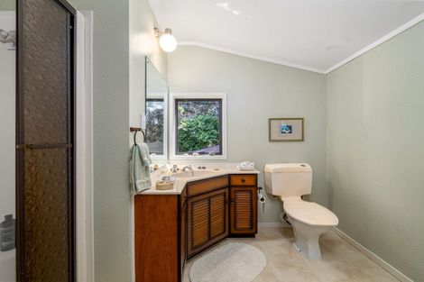 Photo of property in 37 Gilbert Mair Rise, Russell, 0272