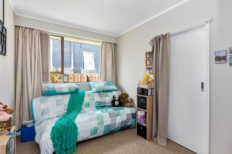Photo of property in 32 Hargest Crescent, Saint Kilda, Dunedin, 9012