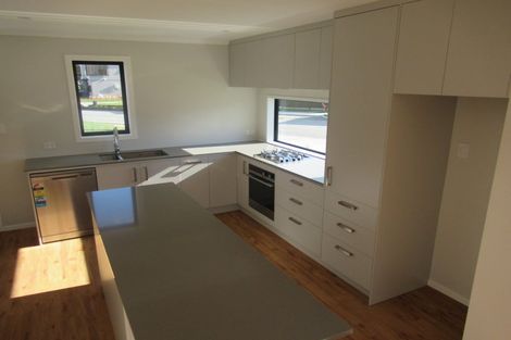 Photo of property in 1 Desert Gold Lane, Wallaceville, Upper Hutt, 5018