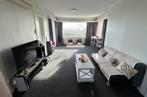 Photo of property in 1/177 Glenfield Road, Hillcrest, Auckland, 0627