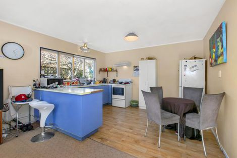 Photo of property in 44b Cross Street, Raglan, 3225