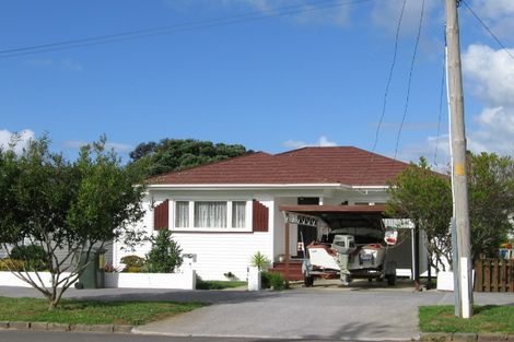 Photo of property in 33 Maranui Avenue, Point Chevalier, Auckland, 1022