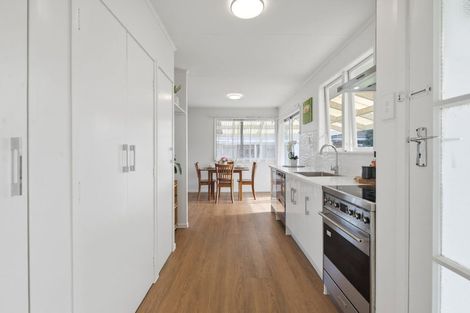 Photo of property in 5 Kouma Place, Fairy Springs, Rotorua, 3015