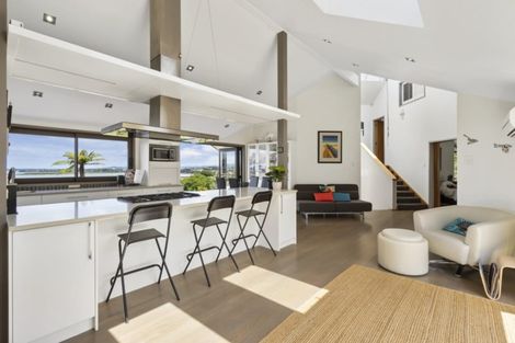 Photo of property in 5 Limeburners Close, Hobsonville, Auckland, 0618