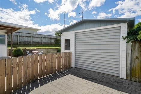 Photo of property in 36 Gray Avenue, Paraparaumu Beach, Paraparaumu, 5032