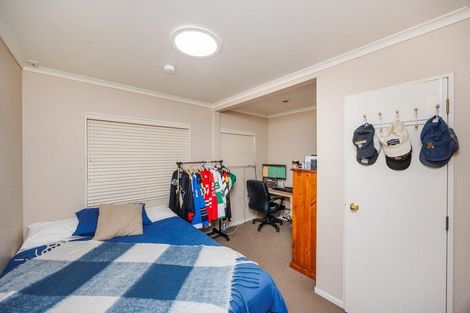 Photo of property in 31 Strachan Way, Highbury, Palmerston North, 4412