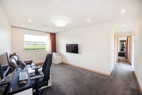 Photo of property in 171 Oroua Road, Kairanga, Palmerston North, 4475