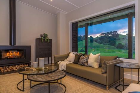 Photo of property in 331 Pukapuka Road, Pohuehue, Warkworth, 0983