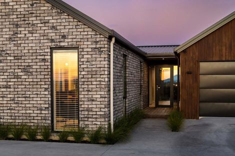 Photo of property in 18 Brywood Rise, Flagstaff, Hamilton, 3210