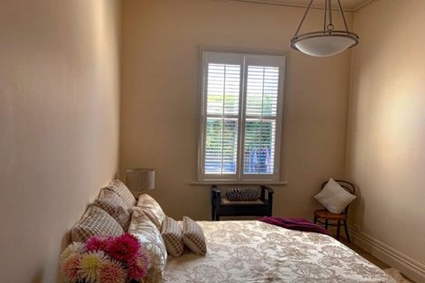 Photo of property in 5 Queen Street, Northcote Point, Auckland, 0627