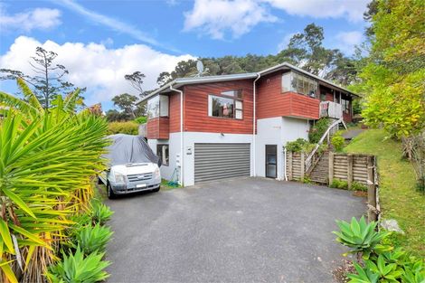 Photo of property in 2/6 Mcquoid Place, Glenfield, Auckland, 0629