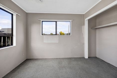 Photo of property in 27 Tiverton Crescent, Whalers Gate, New Plymouth, 4310