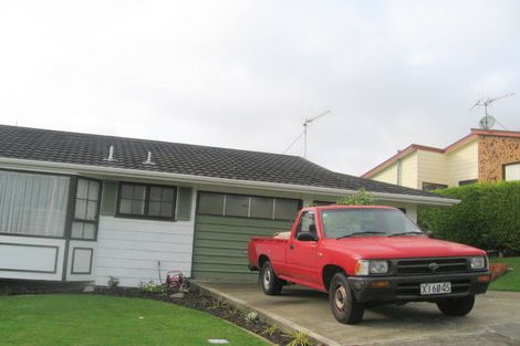 Photo of property in 11 Exploration Way, Whitby, Porirua, 5024