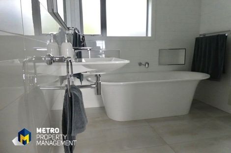 Photo of property in 68 Cliffs Road, Saint Clair, Dunedin, 9012