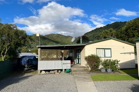 Photo of property in 44a Dorset Street, Picton, 7220