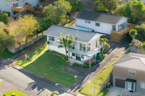 Photo of property in 1/3 Glenvale Place, Totara Vale, Auckland, 0629