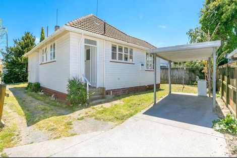 Photo of property in 102 Holland Road, Fairfield, Hamilton, 3214