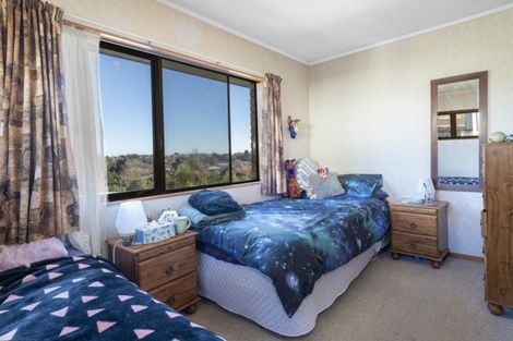 Photo of property in 70 James Cook Drive, Welcome Bay, Tauranga, 3112