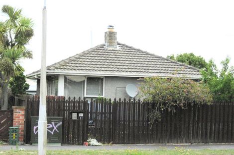 Photo of property in 90 Hay Street, Bromley, Christchurch, 8062