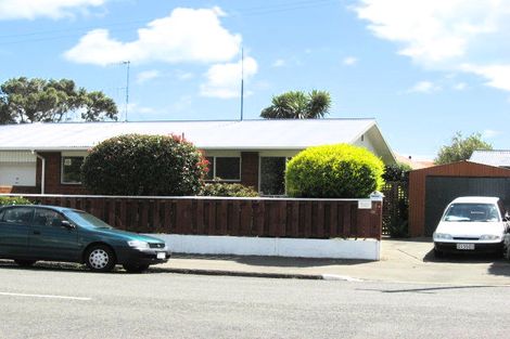 Photo of property in 2/63 Colenso Street, Sumner, Christchurch, 8081