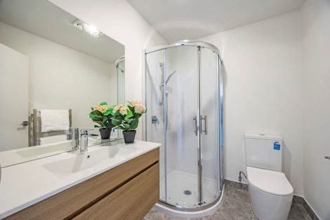 Photo of property in 6/4 Waitaki Street, Henderson, Auckland, 0612