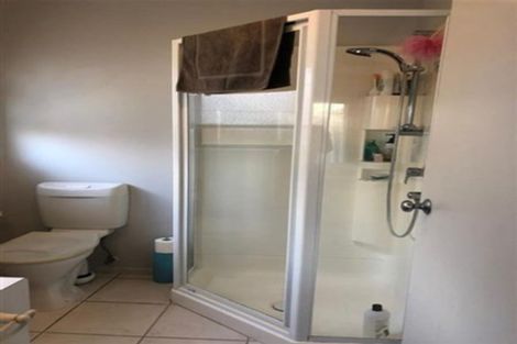 Photo of property in 3b Waitemata Road, Hauraki, Auckland, 0622