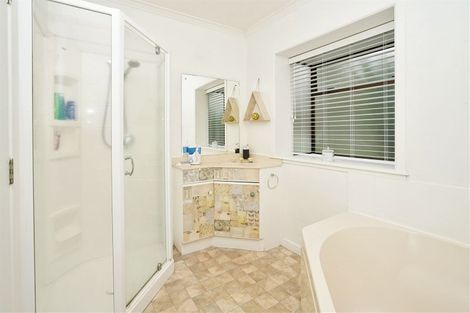 Photo of property in 30 Braid Road, St Andrews, Hamilton, 3200