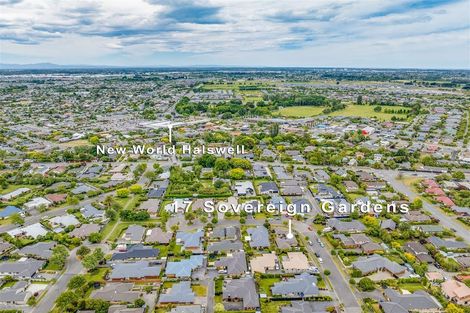 Photo of property in 17 Sovereign Gardens, Halswell, Christchurch, 8025