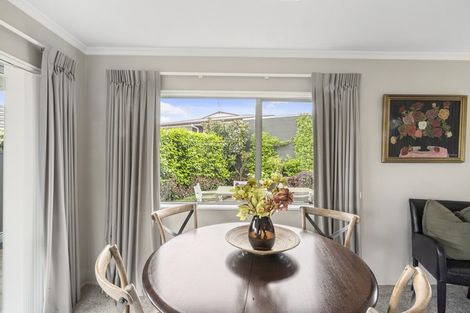 Photo of property in 3/3 Union Street, Merrilands, New Plymouth, 4312