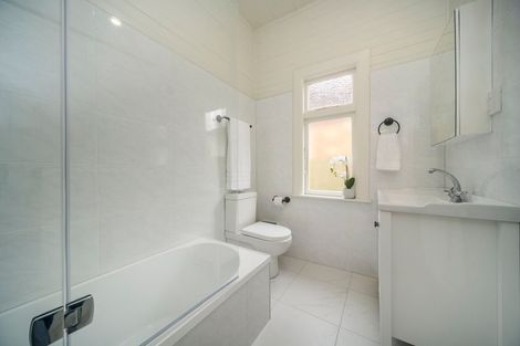 Photo of property in 40 Marne Street, Hokowhitu, Palmerston North, 4410
