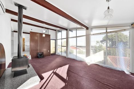 Photo of property in 26 Ewbank Place, Manurewa, Auckland, 2102