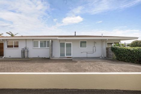 Photo of property in 2/203 Oceanbeach Road, Mount Maunganui, 3116