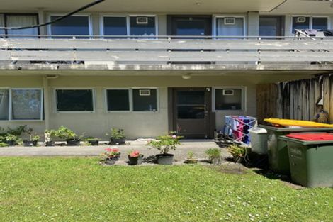 Photo of property in 2/12 Oakley Avenue, Claudelands, Hamilton, 3214