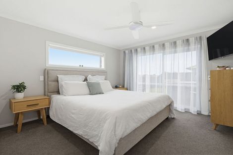 Photo of property in 48 Cupples Street, Papamoa Beach, Papamoa, 3118