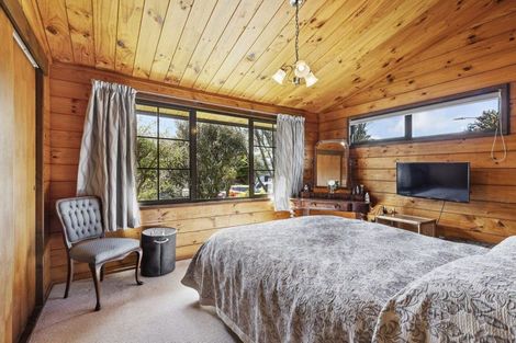 Photo of property in 28 John Witton Drive, Crofton Downs, Wellington, 6035