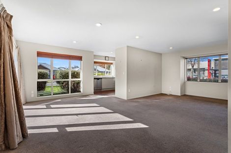 Photo of property in 11 Mounter Avenue, Northwood, Christchurch, 8051