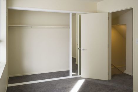 Photo of property in Pirie Street Townhouses, 18/35 Pirie Street, Mount Victoria, Wellington, 6011