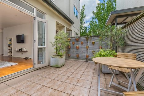 Photo of property in Henry Walton Flats, 2/2 Upper Queen Street, Auckland Central, Auckland, 1010