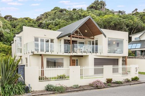 Photo of property in 13 Moana Road, Plimmerton, Porirua, 5026