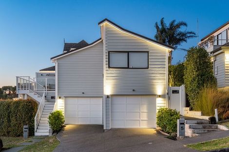 Photo of property in 5 Poaka Place, Beach Haven, Auckland, 0626