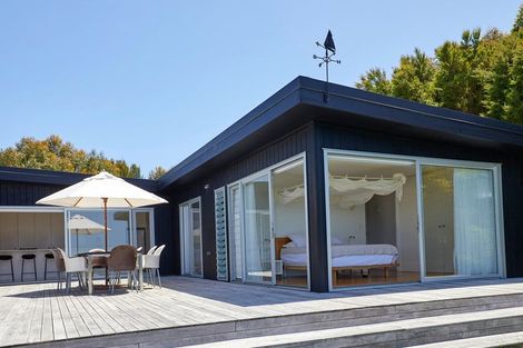 Photo of property in 15 Elizabeth Point Road, Kawau Island, 0920