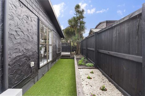Photo of property in 1/23 Roys Road, Weymouth, Auckland, 2103