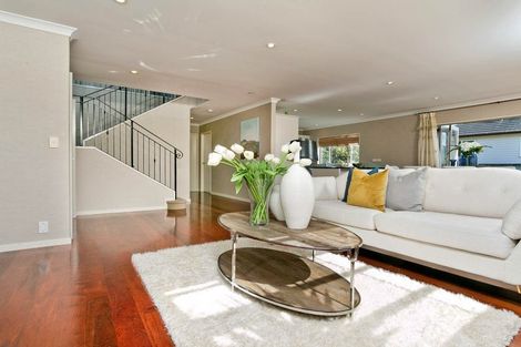 Photo of property in 7 Wye Oak Drive, Schnapper Rock, Auckland, 0632