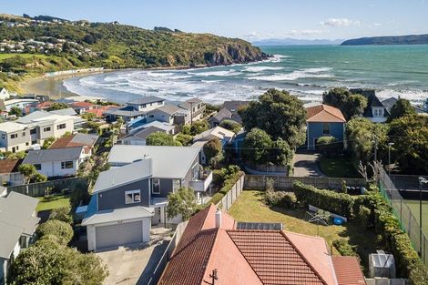 Photo of property in 22a Main Road, Titahi Bay, Porirua, 5022