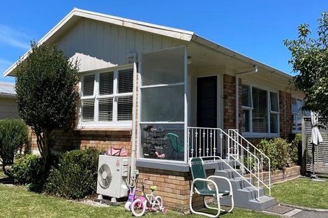 Photo of property in 2/144 Galloway Street, Hamilton East, Hamilton, 3216