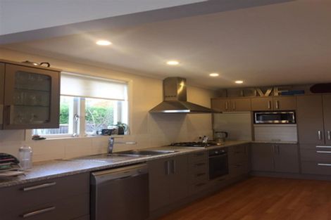 Photo of property in 51 Eastglen Road, Glen Eden, Auckland, 0602